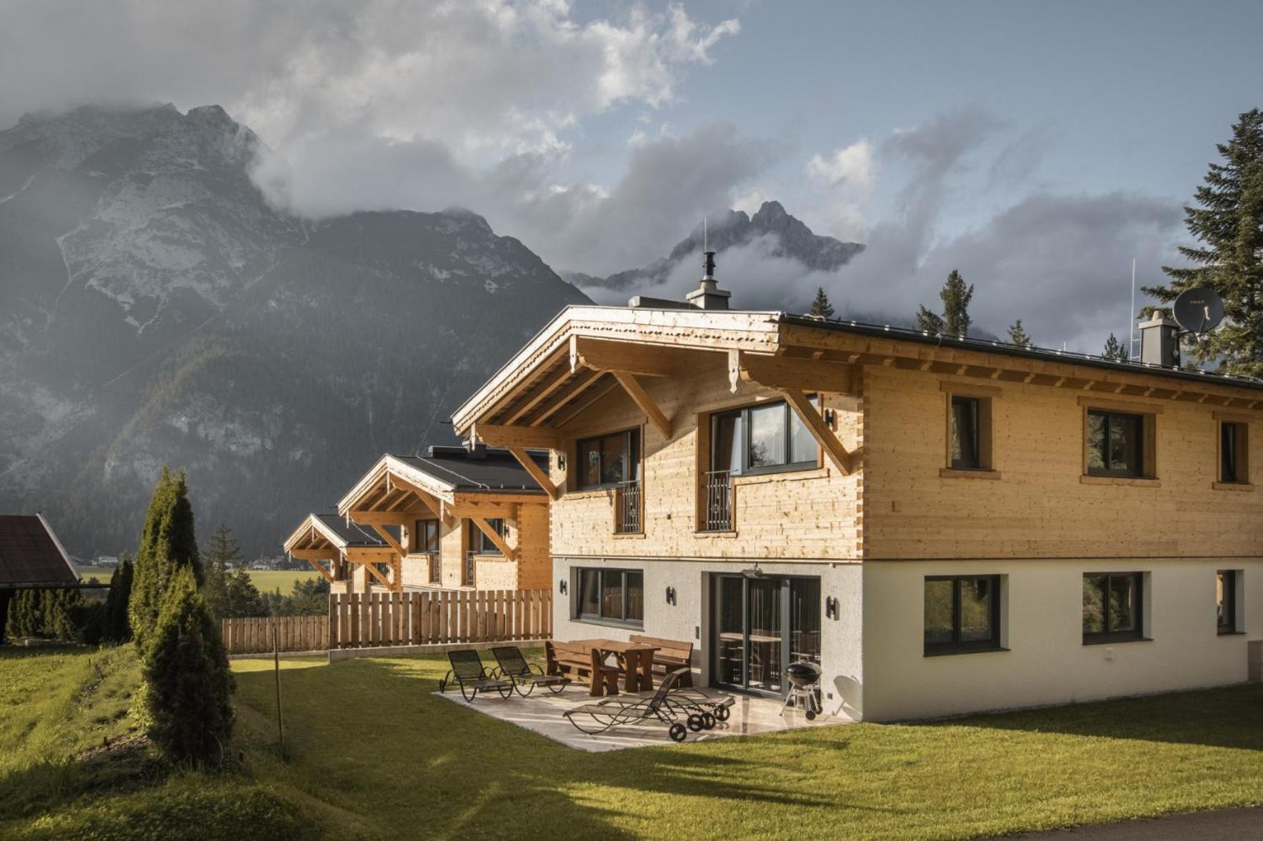 ליוטאש Wilderer Chalets 2-4 Personen מראה חיצוני תמונה